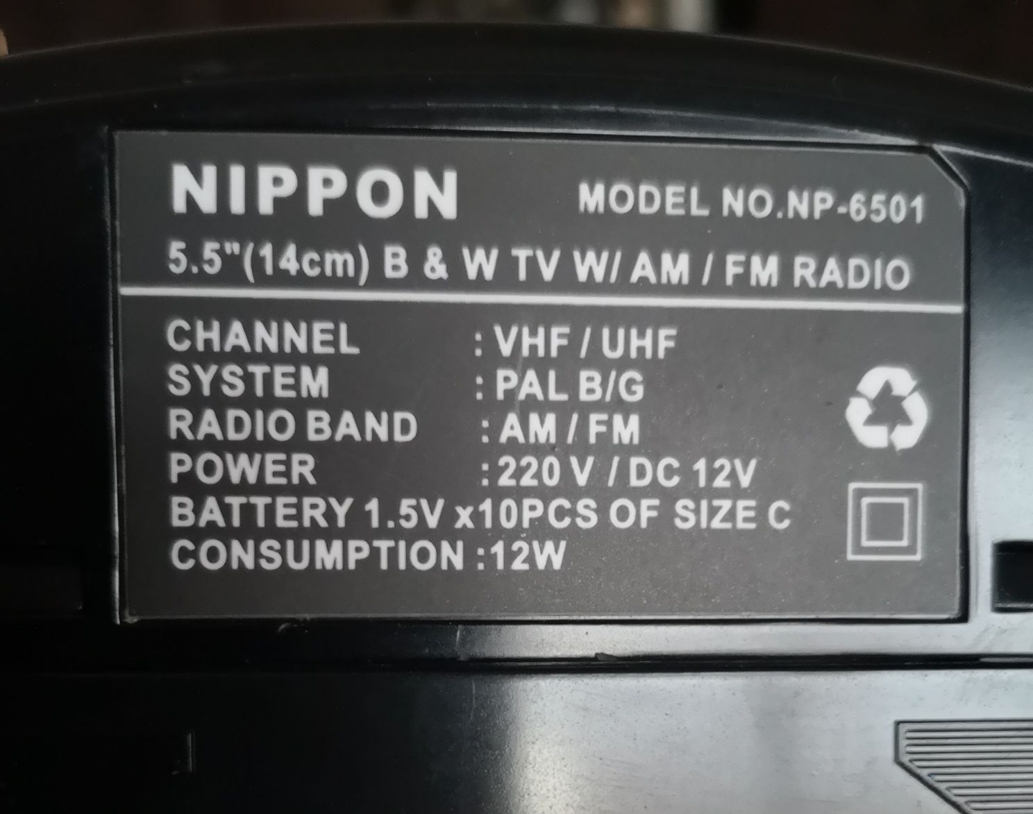 TV P&B com rádio AM/FM 14 cm