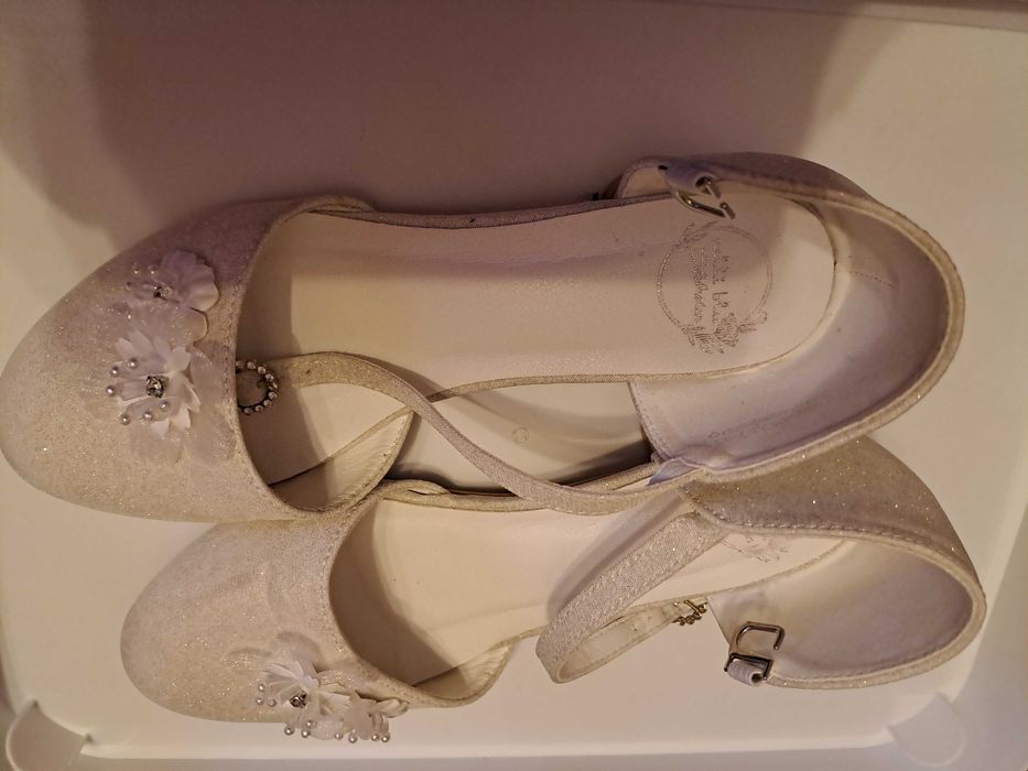 buty dla dziewczynki na komunie/wesele