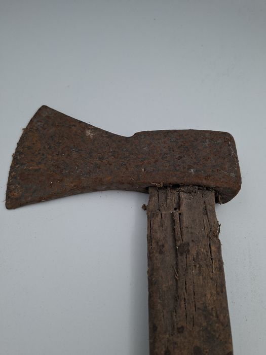 Stara siekiera sprzedam