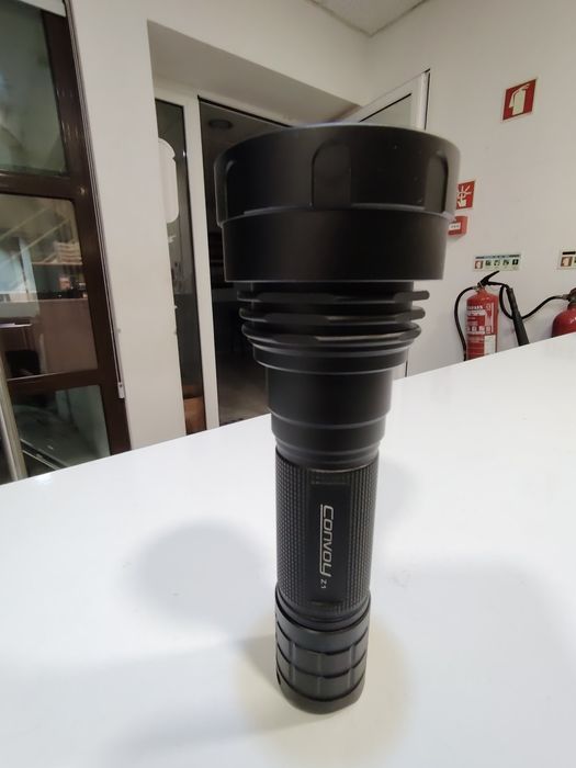 Convoy Z1 – Compacta, Poderosa com zoom • Alcance Longo