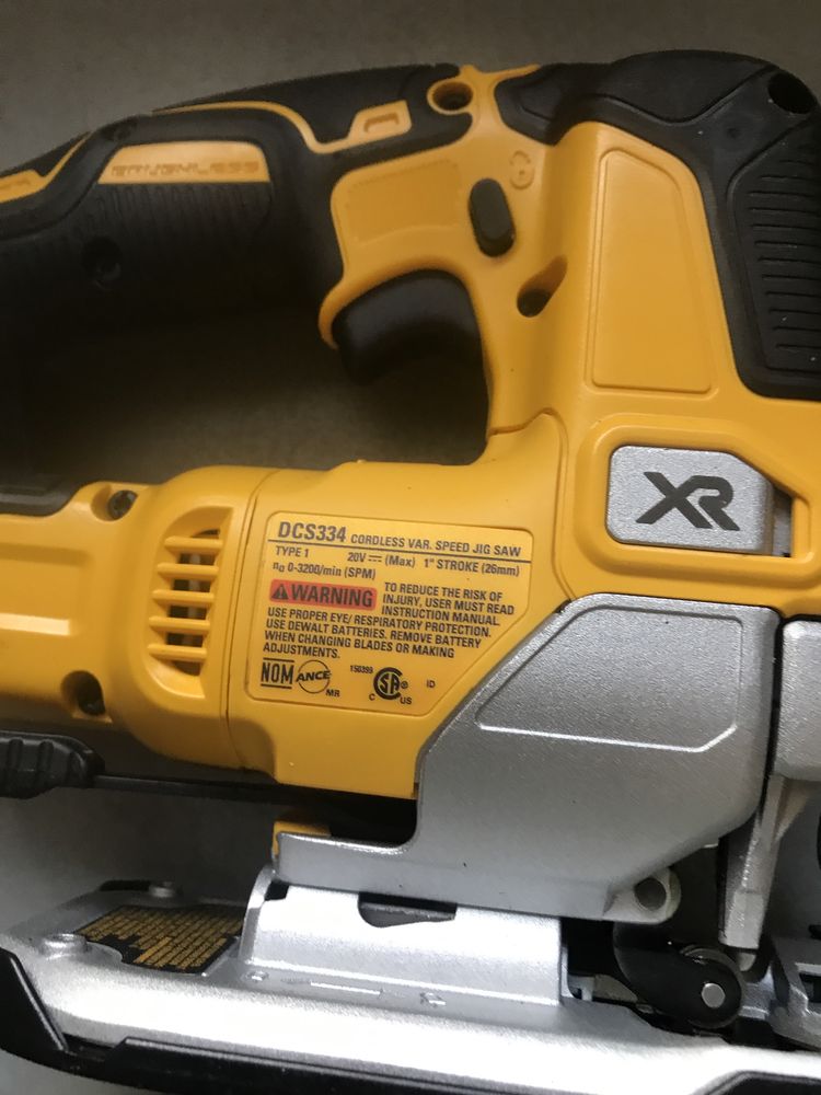 Лобзик DEWALT DCS 334 оригінал