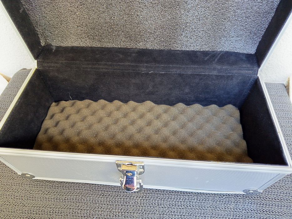 Skrzynka przenośna narzędziowa Duża Alu. wielofunkcyjna 36x15x15,5 cm