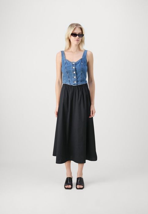 Spódnica midi rozkloszowana czarna JDY S