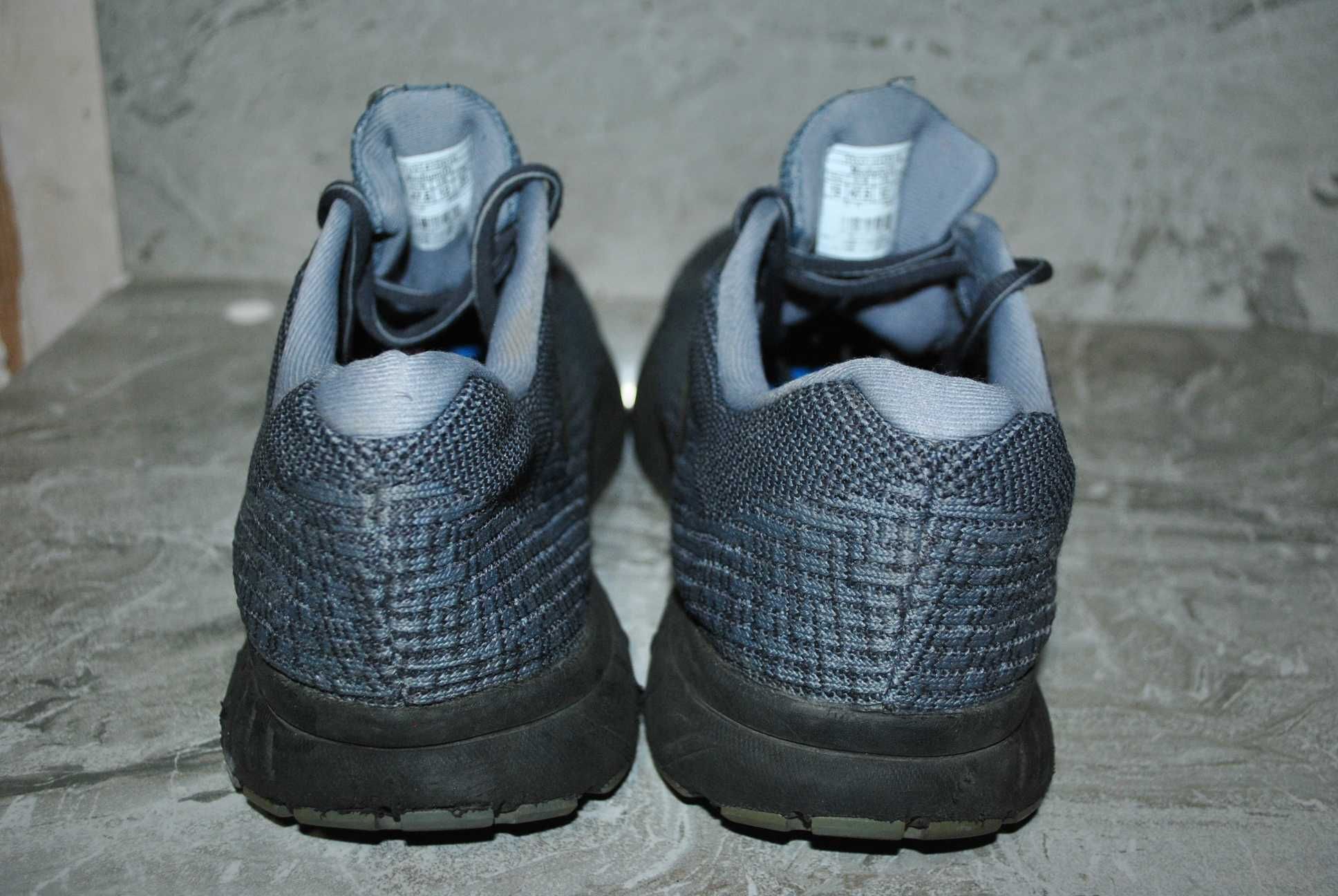 кроссовки brooks 47 р серые