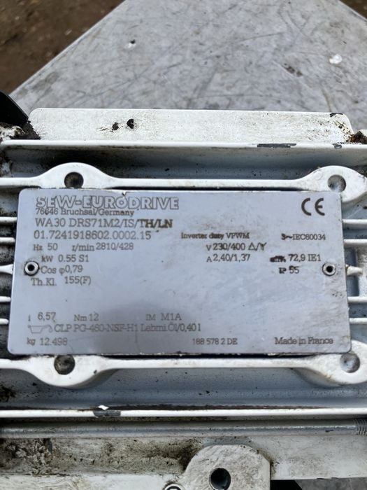 Motoreduktor 0,55 kw 428 obr na min