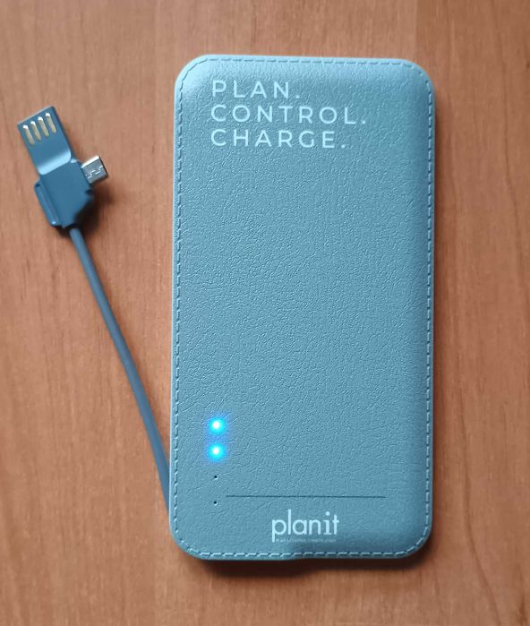 Павербанк Planit Power Slim 4000 mAh + адаптер Lightning (iPhone)