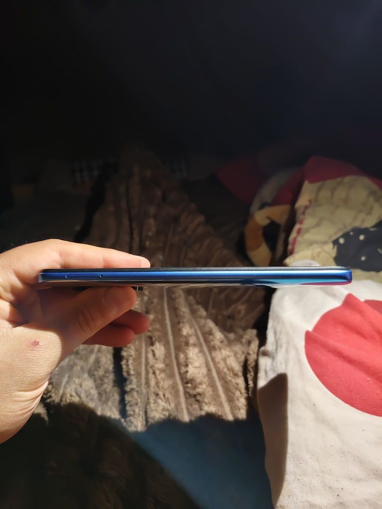 Xiamo Redmi 10 б/у чехол в подарунок