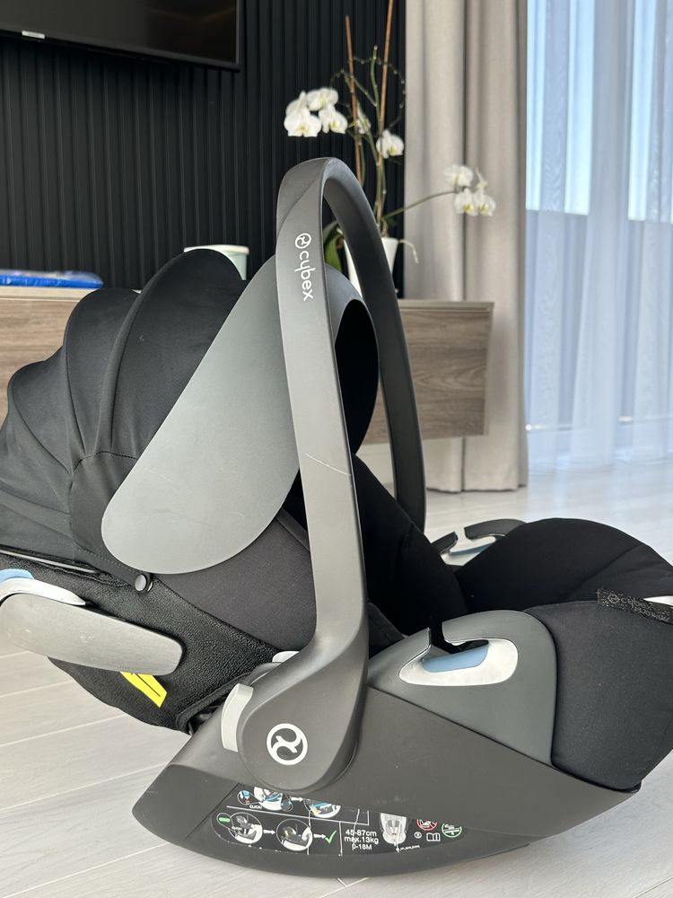 Cybex cloud z чорний