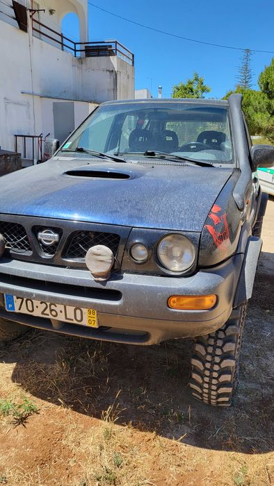 Terrano 2 TDI com avaria(motor a bater)