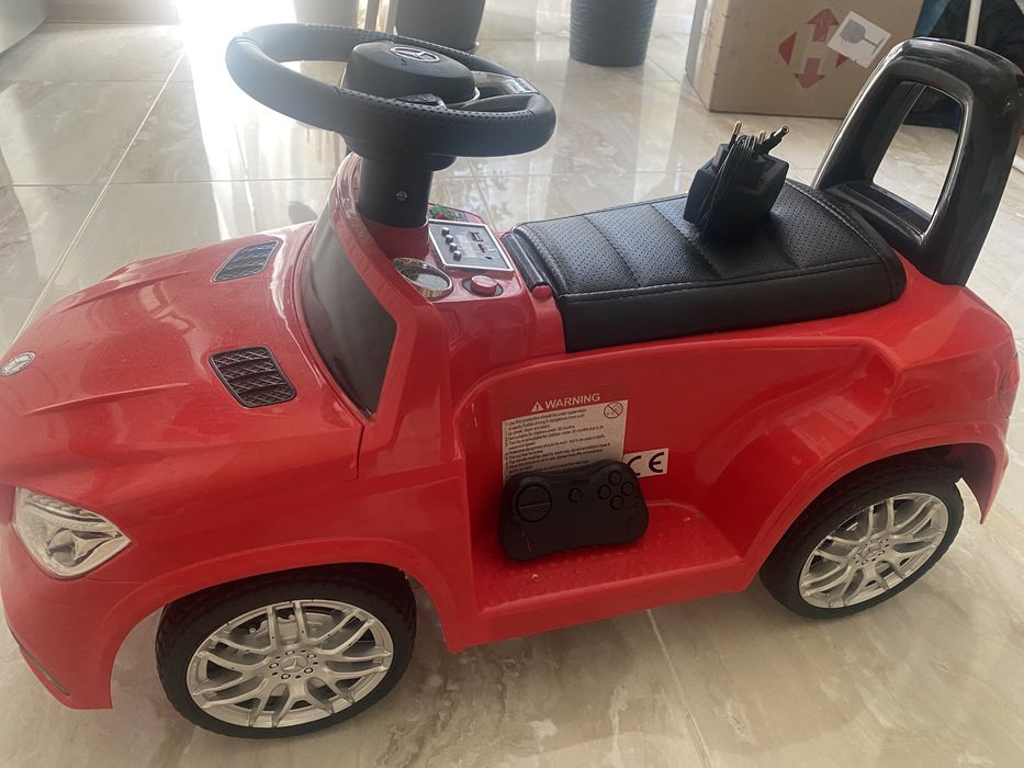 Детский электрический автомобиль