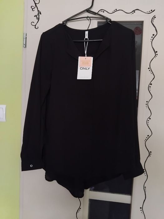 Czarna elegancka bluzeczka Only.