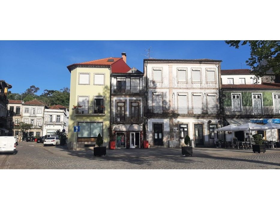 Prédio no centro de Ponte de Lima