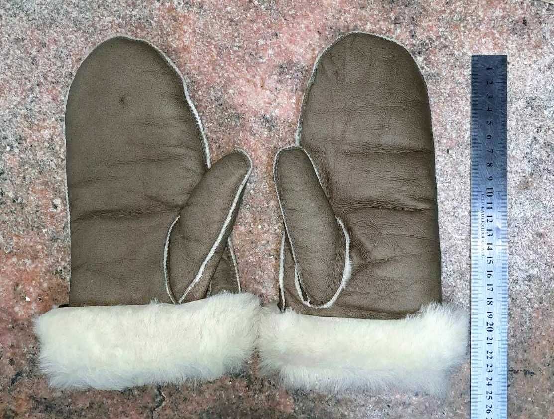 Рукавиці жіночі з овчини.