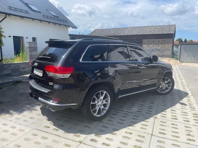 Jeep Grand Cherokee Jeep Grand Cherokee wersja Summit DVD