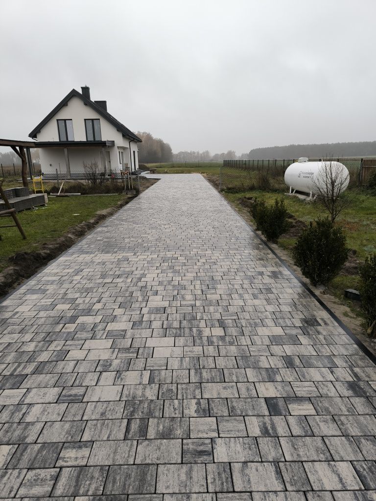 Układanie kostki brukowej , montaż ogrodzeń 3 D