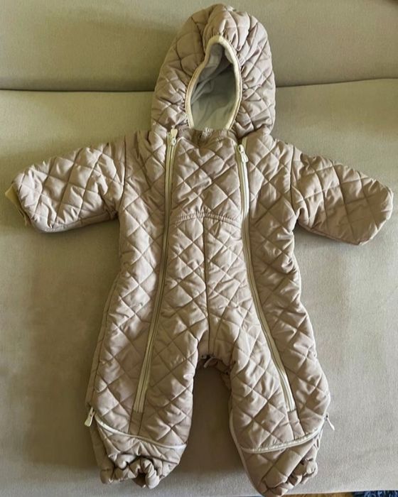 Демісезонний дитячий комбінезон.