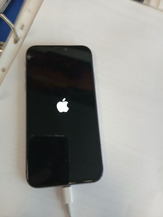 Айфон 11 64 гб рабочий
