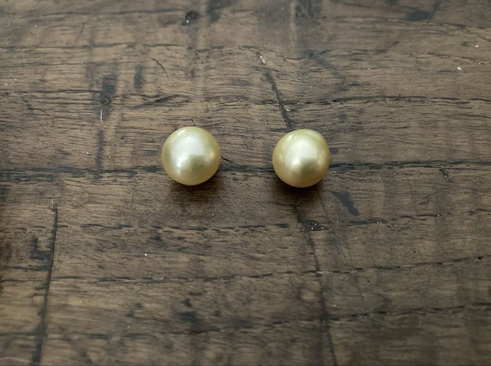 Par de pérolas autralianas naturais gold