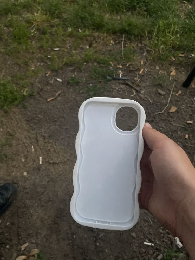 Sprzedam etui ip 11