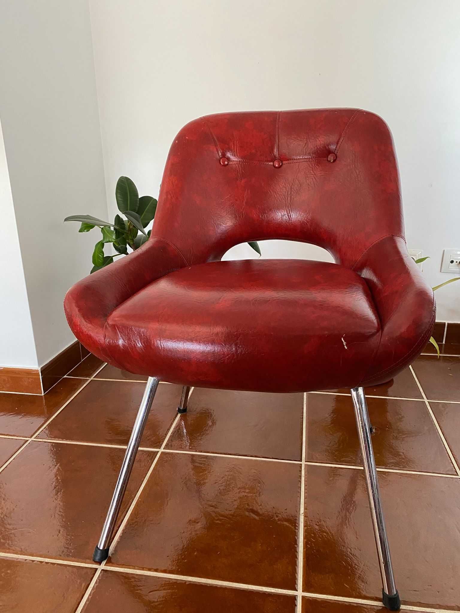 Cadeira potrona vermelha