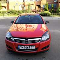 Opel Astra рік випуску 2013