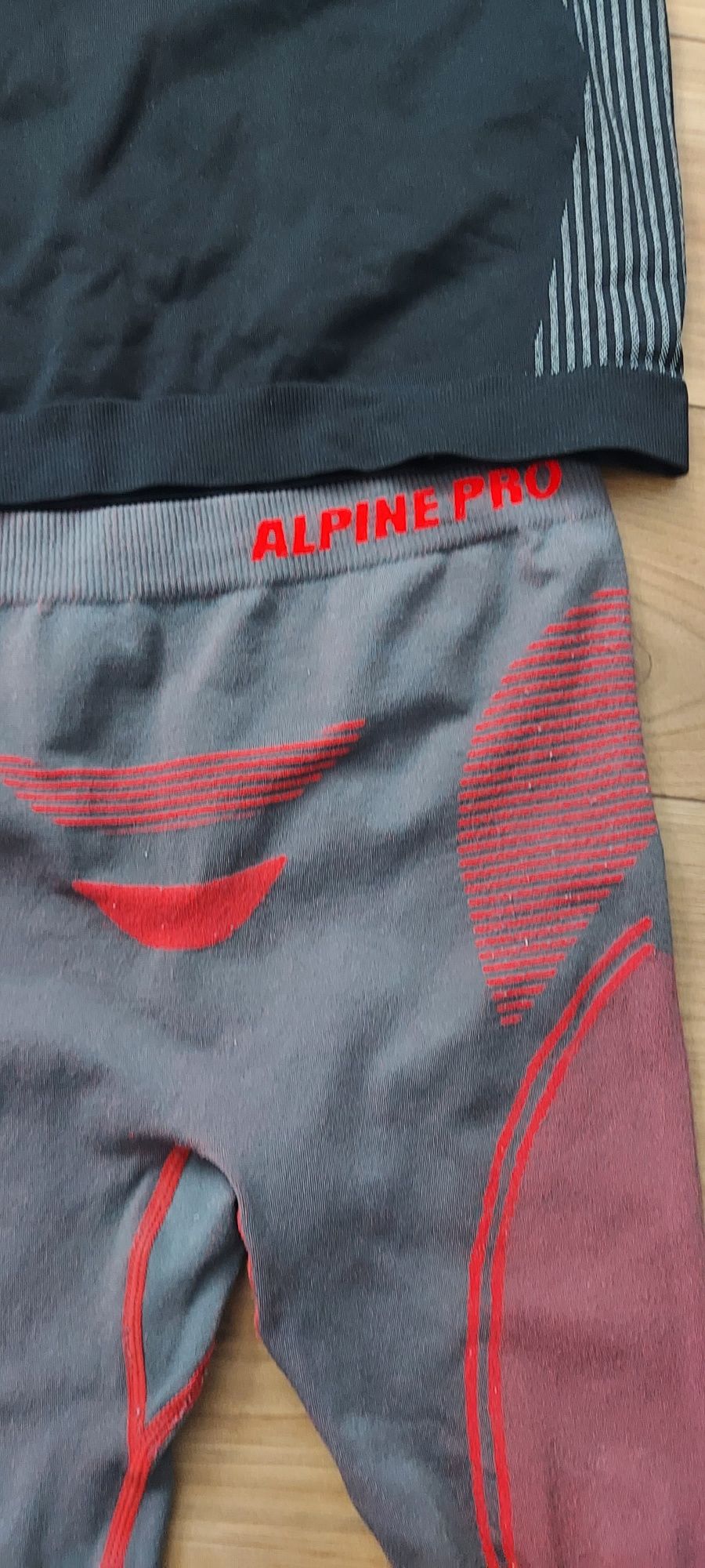 Bielizna termoaktywna 4F/Alpine pro , 128/140cm