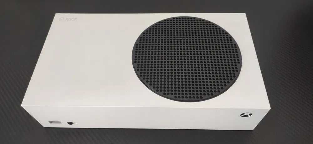 Xbox Series S com comando