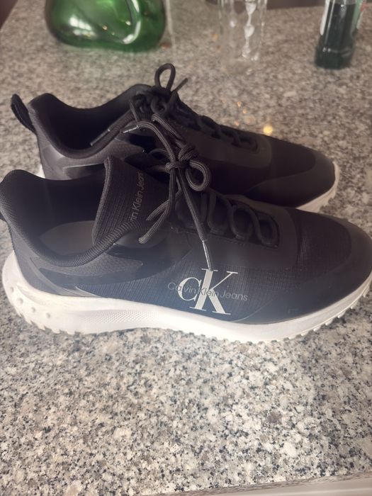 Vendo saoatilhas calvinklein jeans