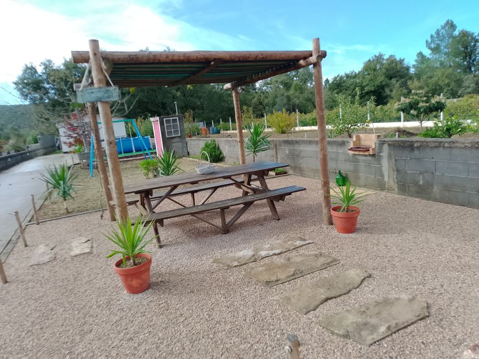 Quintinha T3 com Pomar e Furo