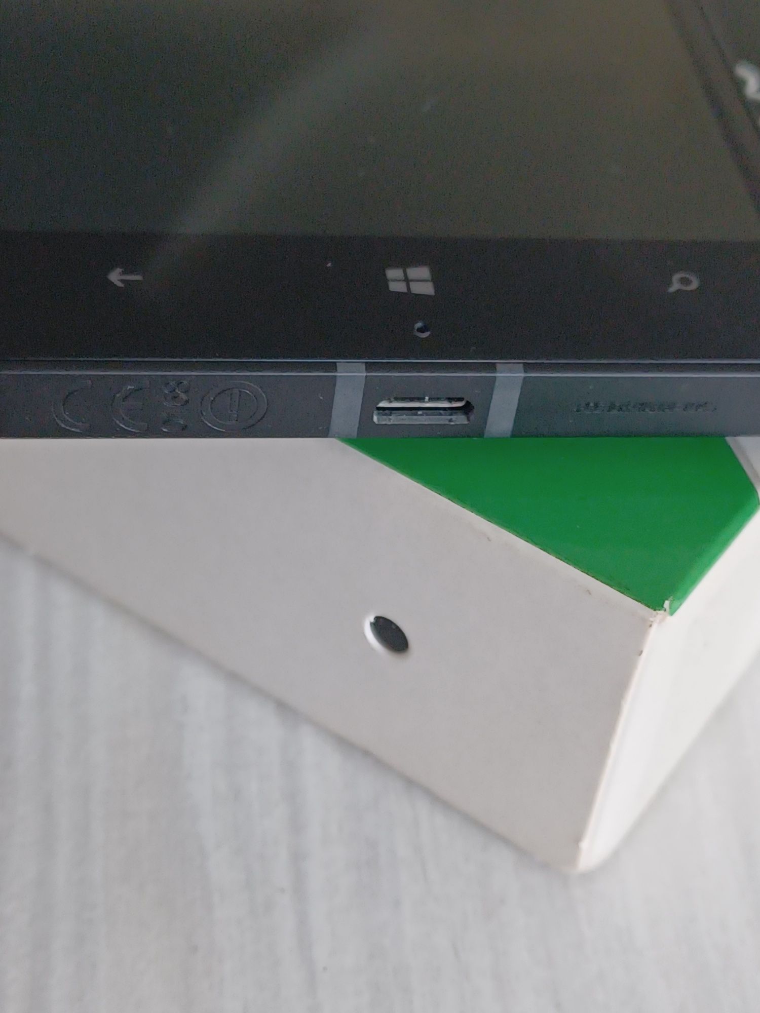 Nokia Lumia 930 + pudełko