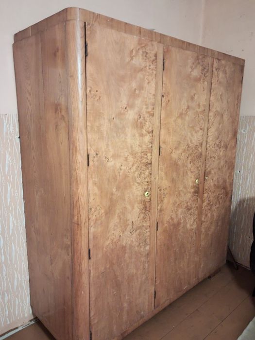Stara drewniana szafa PRL