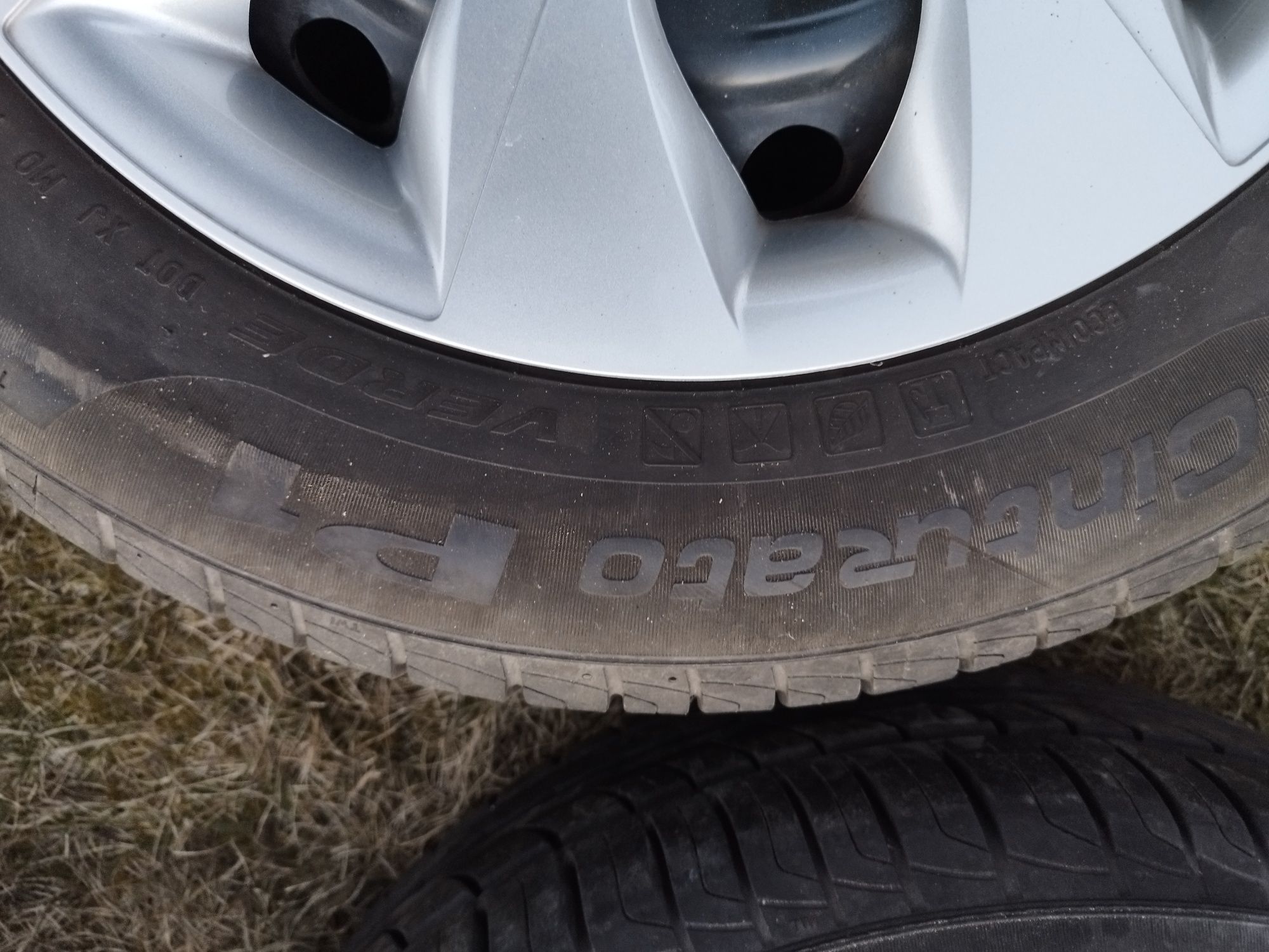 Komplet kół 185/65 R15 z TPMS do Hyundai i20