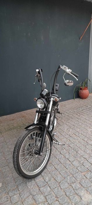 **SUZUKI VS800**