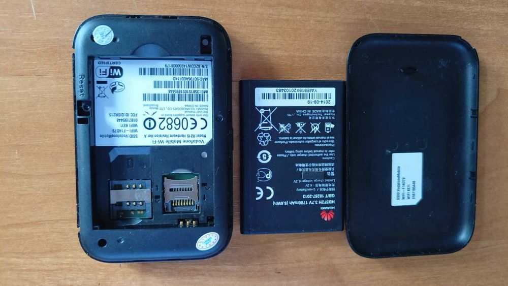 4G роутер Huawei R215