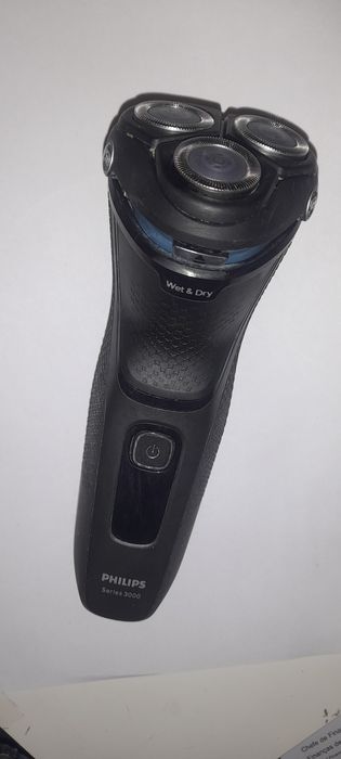 Duas máquinas de barbear