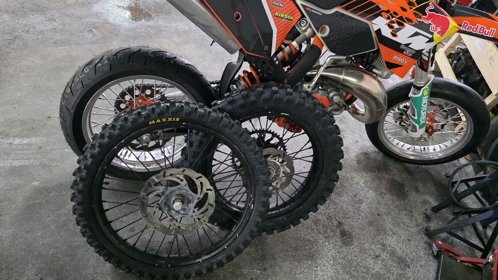 Rodas excel KTM com pneus