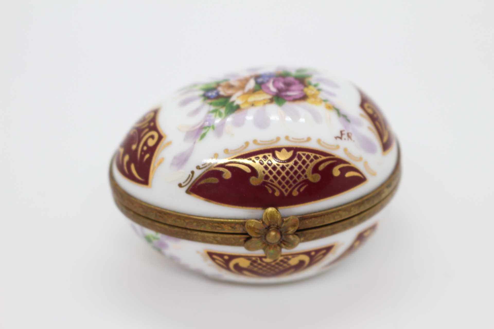 Richelieu Limoges Caixa Ovo Porcelana e Metal Floral e fer-rouge Ouro