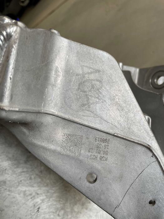 Балка передней подвески, подрамник 31106887340 BMW