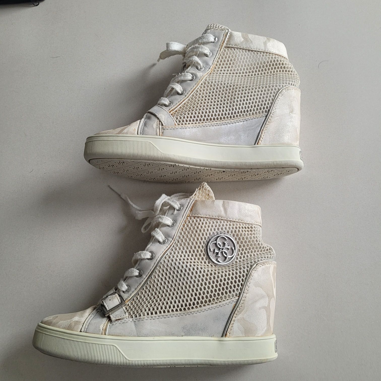 Guess FIORE Botki Sneakersy koturn