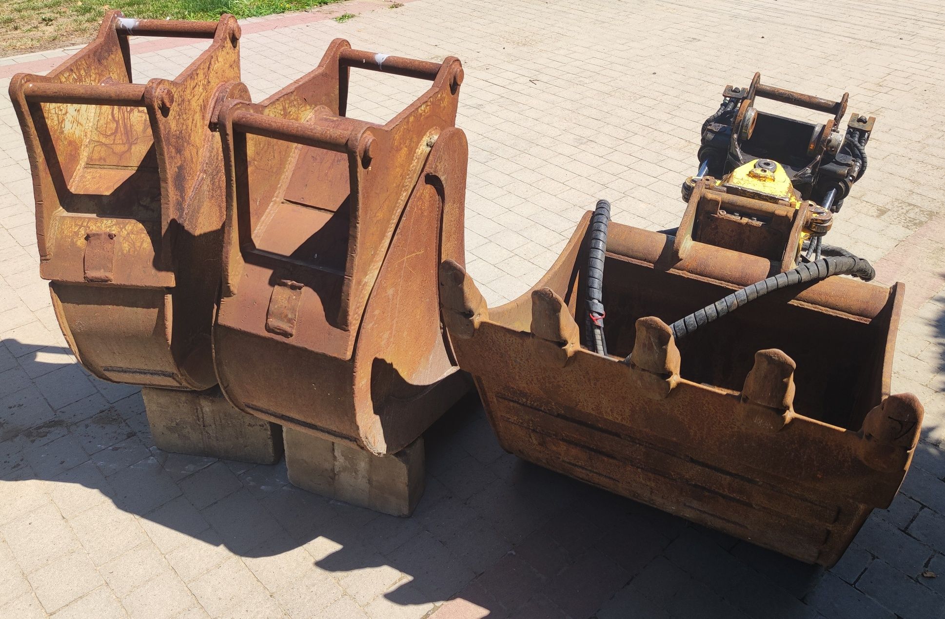 Rototilt Rotator Głowica Obrotowa Engcon EC10 Łyżka do Koparki 3szt