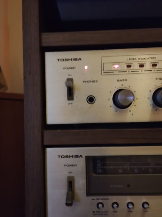 Wieża Toshiba i gramofon Dual