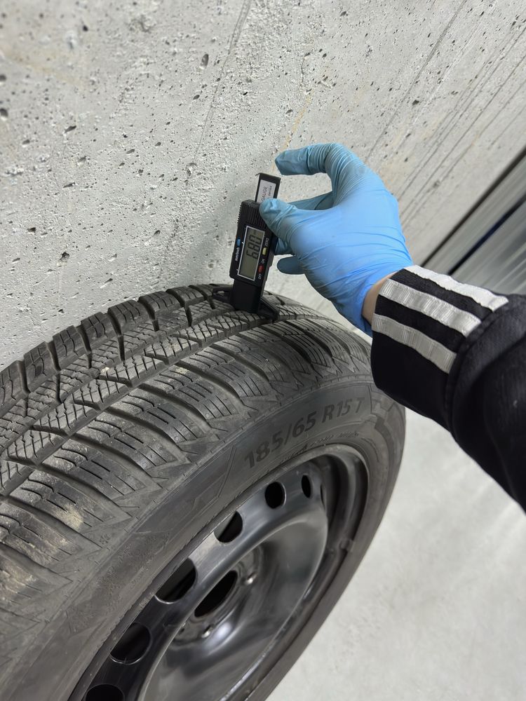 Koła stalowe zimowe 4x100 185/65 R15 z czujnikami TPMS Dacia