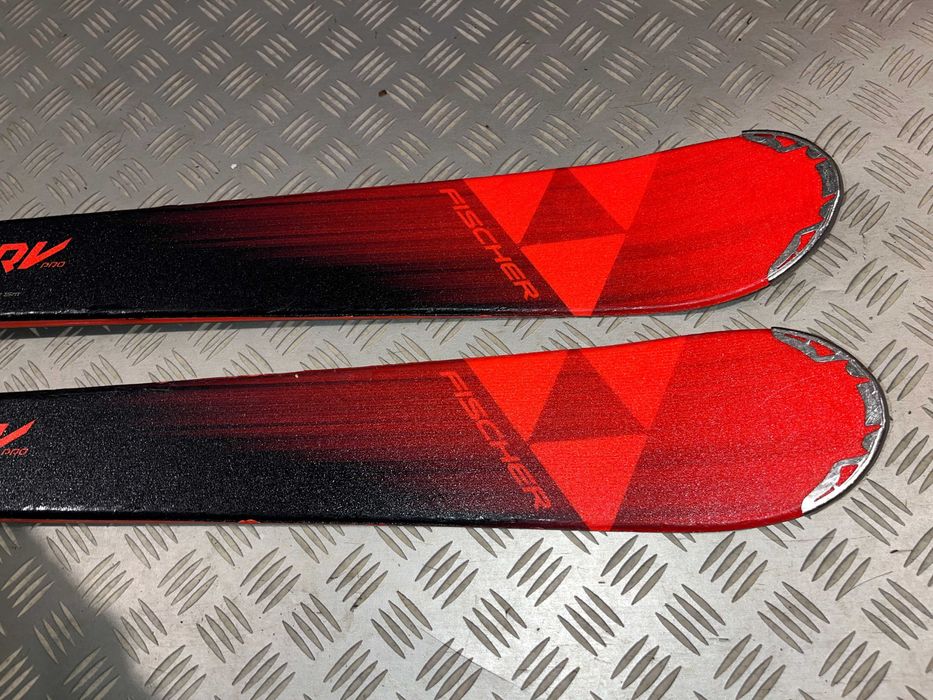 Narty FISCHER RC4 The CURV PRO 160 cm rocker , lekkie !