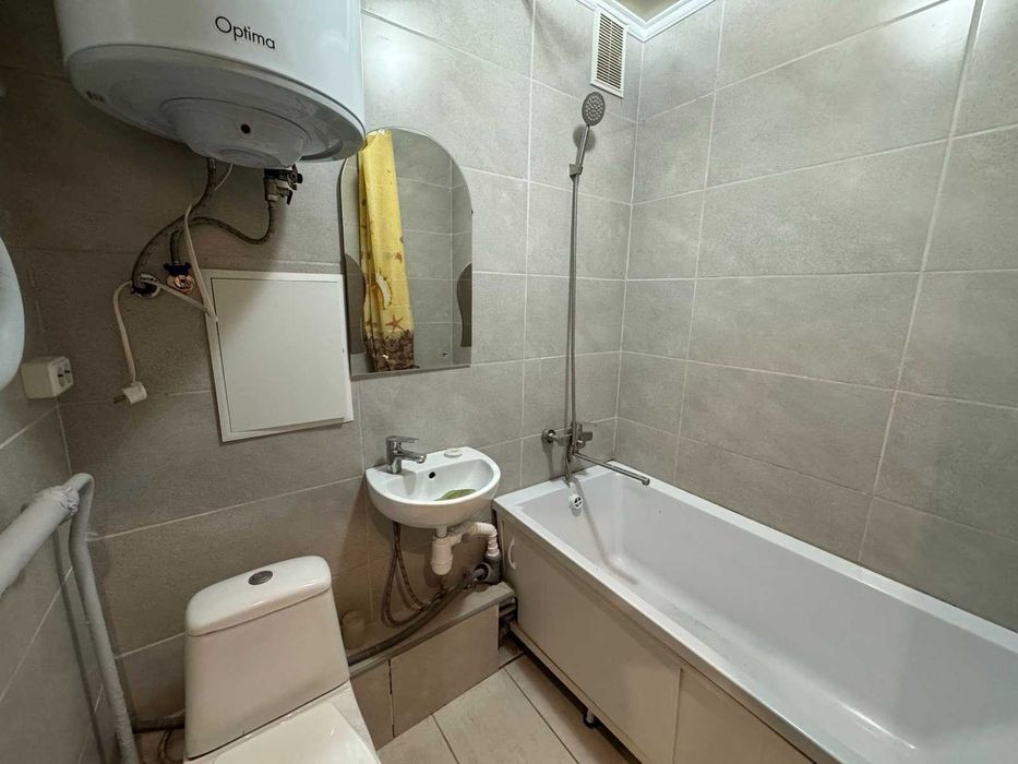 Продаю, 1 кімнатну квартиру  пр-т Миру, р-н Пл. Перемоги