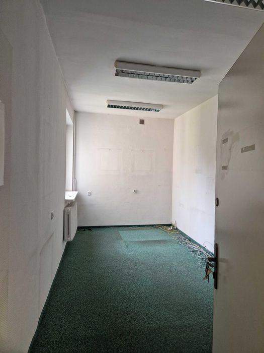 Biuro 58 m2 - Trakt św. Wojciecha 29. Trzy pokoje. 2970 netto.