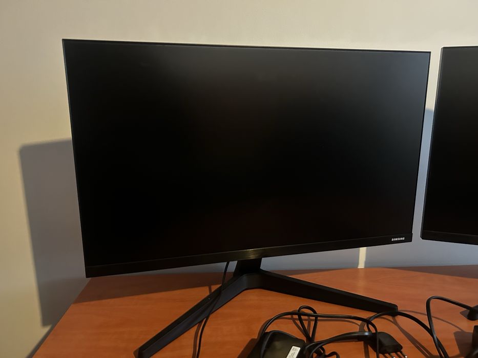 Pack 2x Samsung 24” F24T350FHR + Suporte Dual + HDMI | Para Trabalho