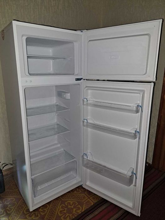 Холодильник LIBERTON LRU 143-206H