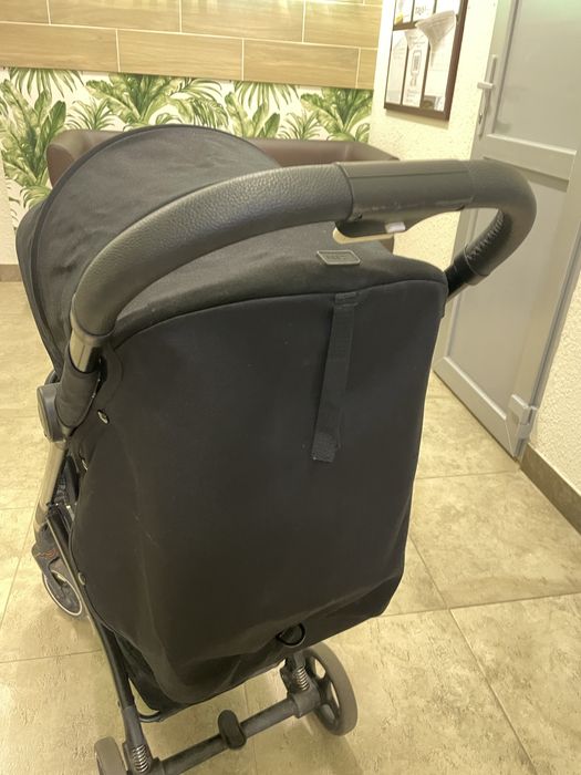 Коляска дитяча  чорна cubex