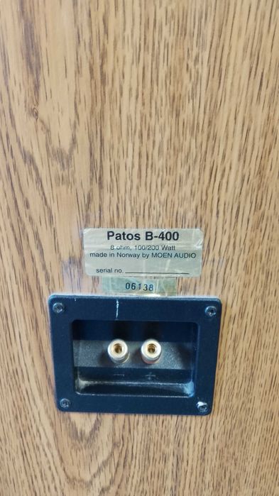 zestaw amplifier firmy Cambridge Audio + 2 kolumny Patos 400B