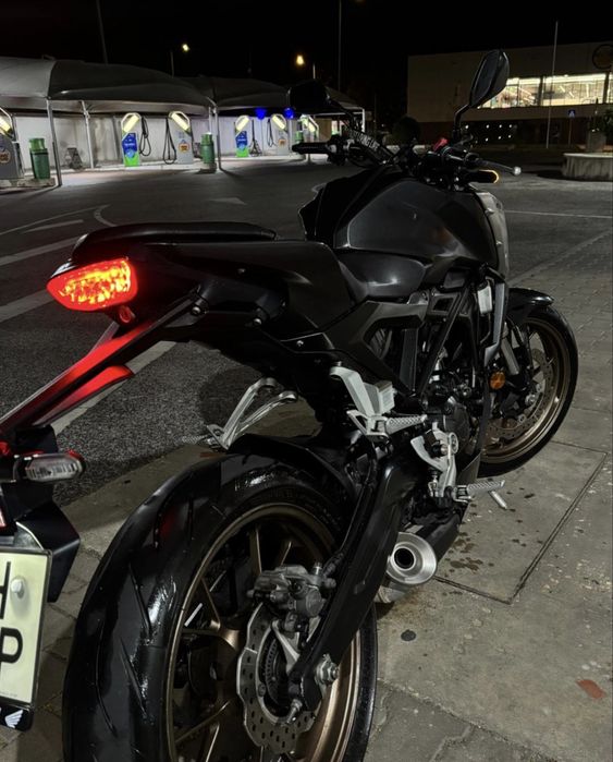 Honda CB 125R - 2021